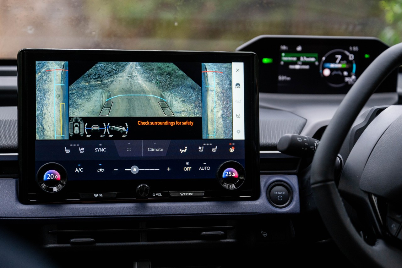 Directly ahead of the driver, a 7-inch LCD Multi-Information Display presents speed, range, drive mode and navigation in clean, fast-reading graphics. 