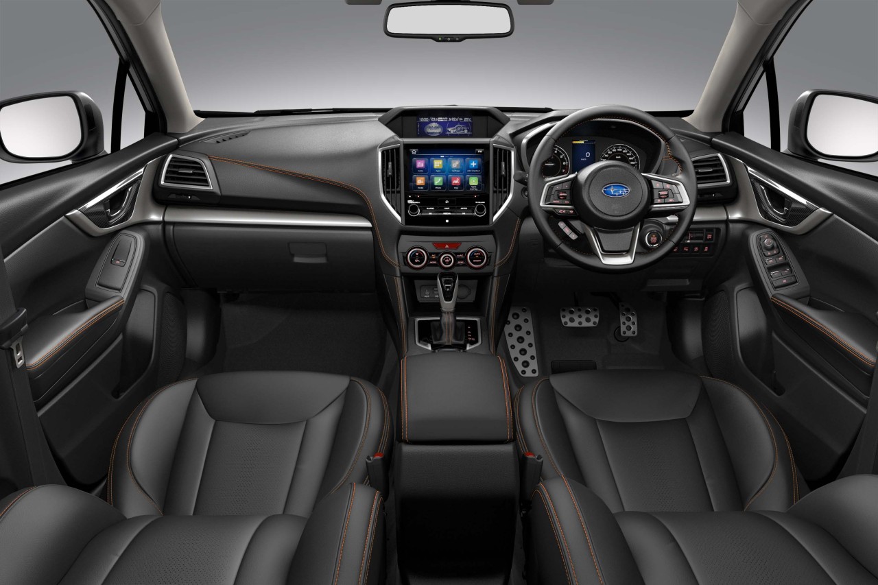 XV 2.0i Premium interior.jpg