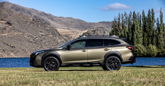 2021 Subaru Outback X side profile